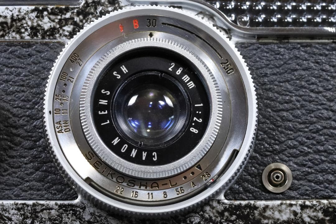 Canon Compact Camera (Film) Oh Demi F2.8