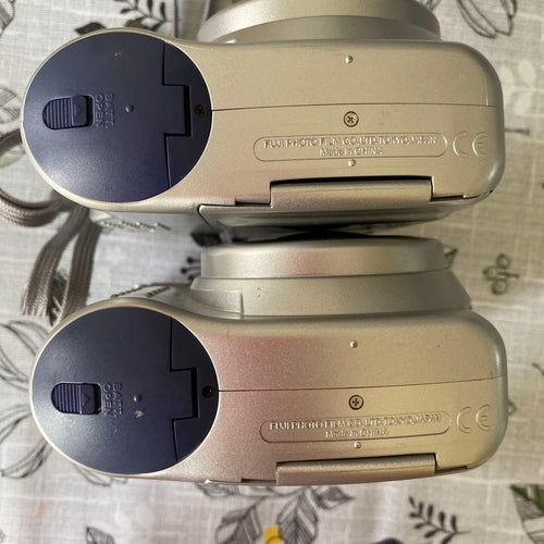 Instant Cameras Fujifilm Instax Mini Io