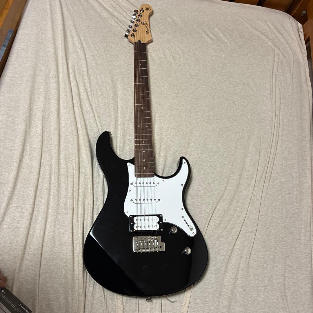 Yamaha Electric Guitars Pacifica Pac112V