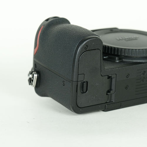 Nikon Mirrorless Interchangeable Lips 6,031 2 Z50Ii Z
