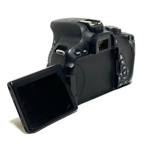 Canon Digital Slr Eos Kiss X7I W