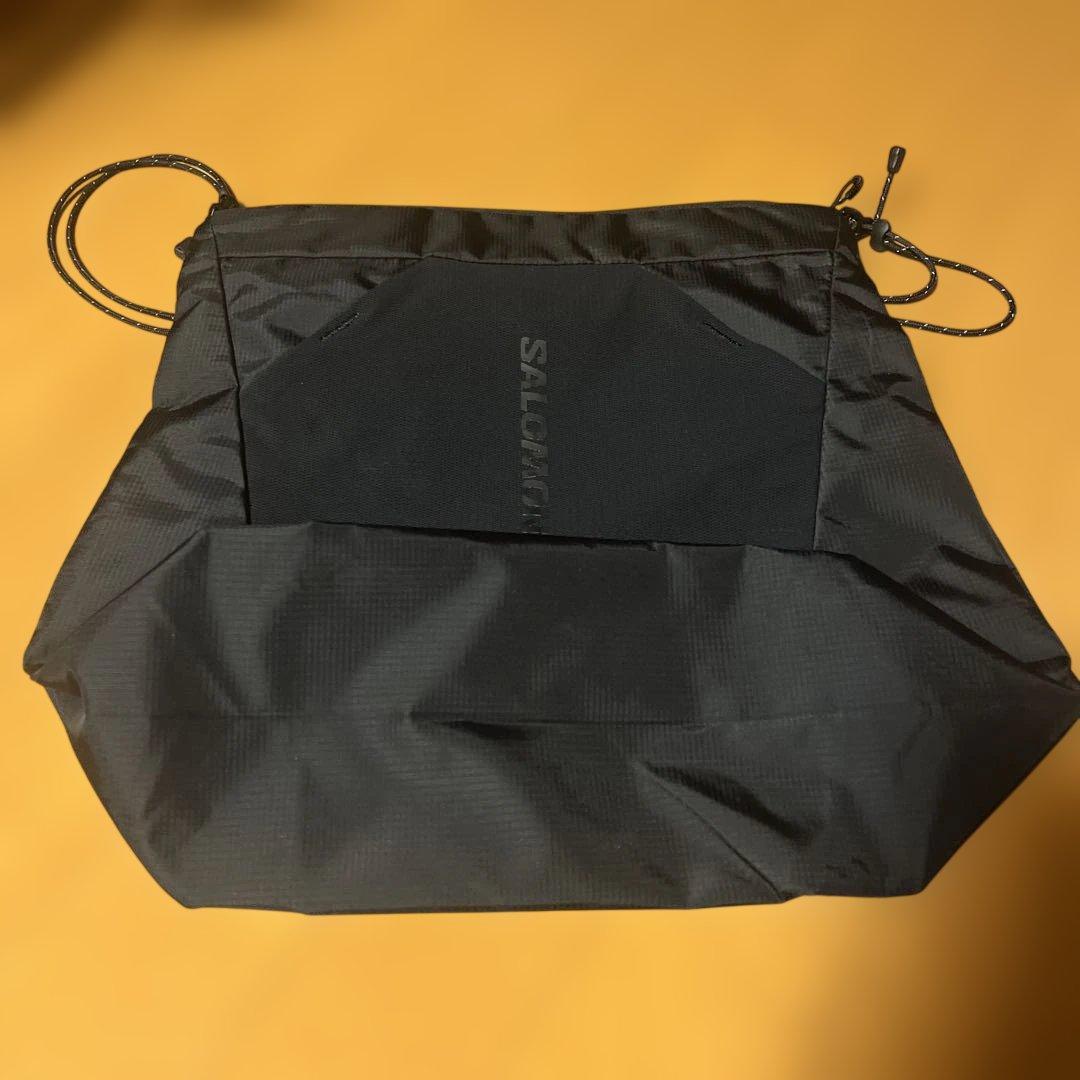 Salomon Shoulder Bags