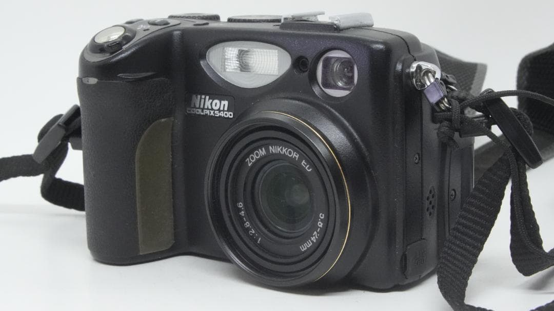 Compact Digital Cameras F2006 Nikon Coolpix E5400