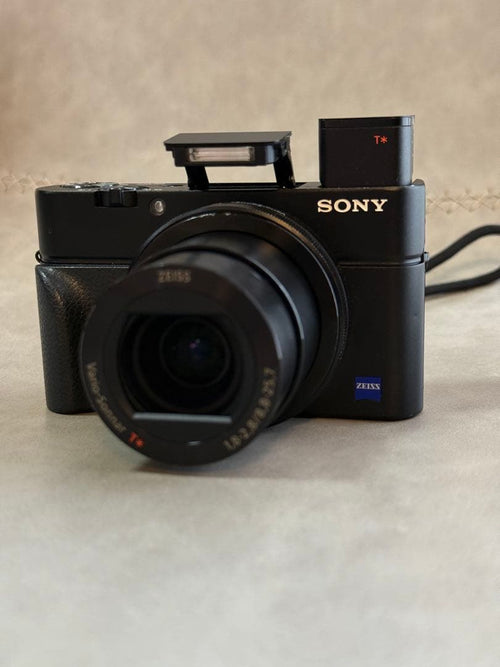 Sony Compact Digital Cameras Cyber-Shot Rx100Iii Dsc-Rx100M3