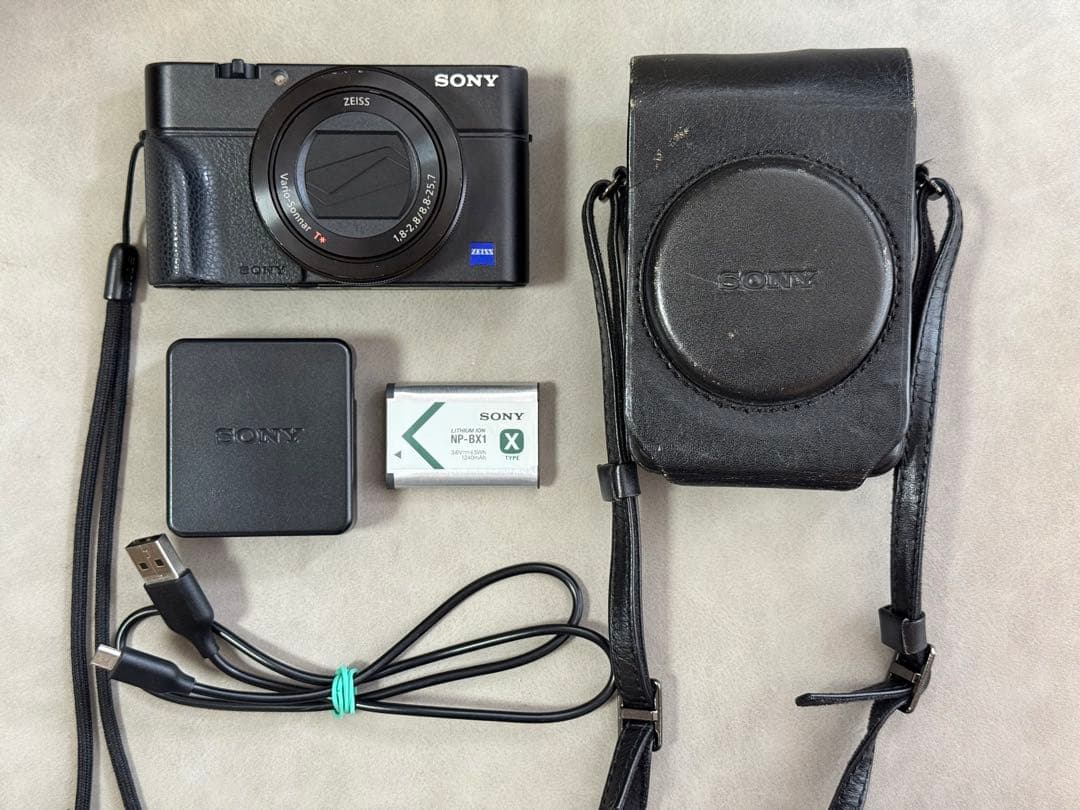 Sony Compact Digital Cameras Cyber-Shot Rx100Iii Dsc-Rx100M3
