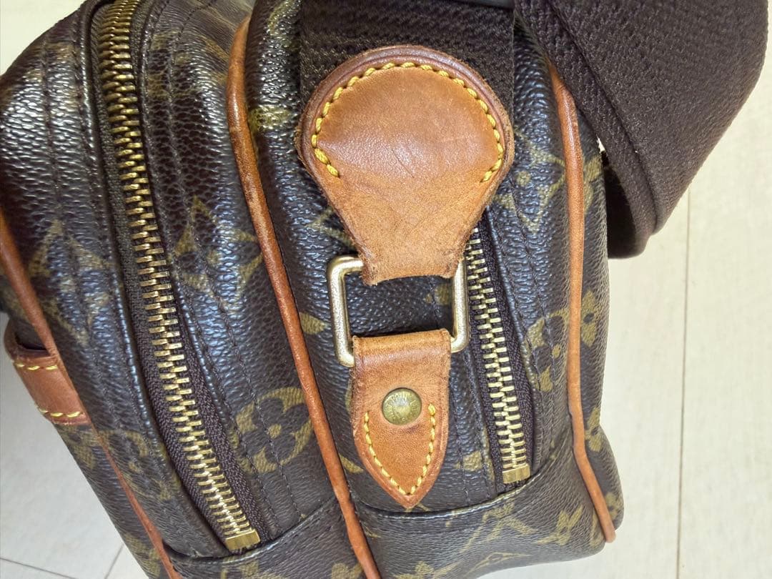 Louis Vuitton Shoulder Bags