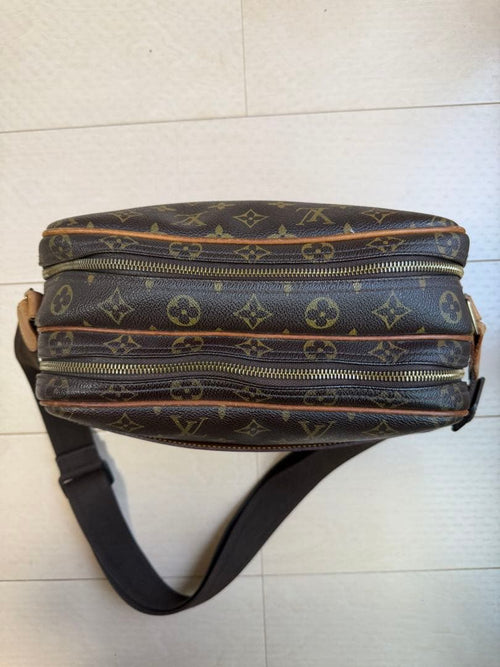 Louis Vuitton Shoulder Bags