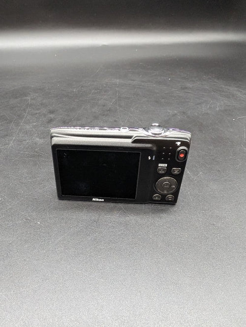 Compact Digital Camera Ok Nikon Coolpix S3100