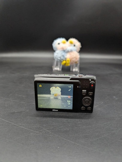 Compact Digital Camera Ok Nikon Coolpix S3100