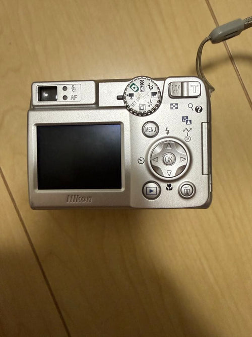 Nikon Compact Digital Cameras Coolpix 7600