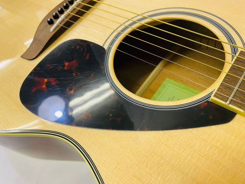 Acoustic Guitar Yamaha Fs820