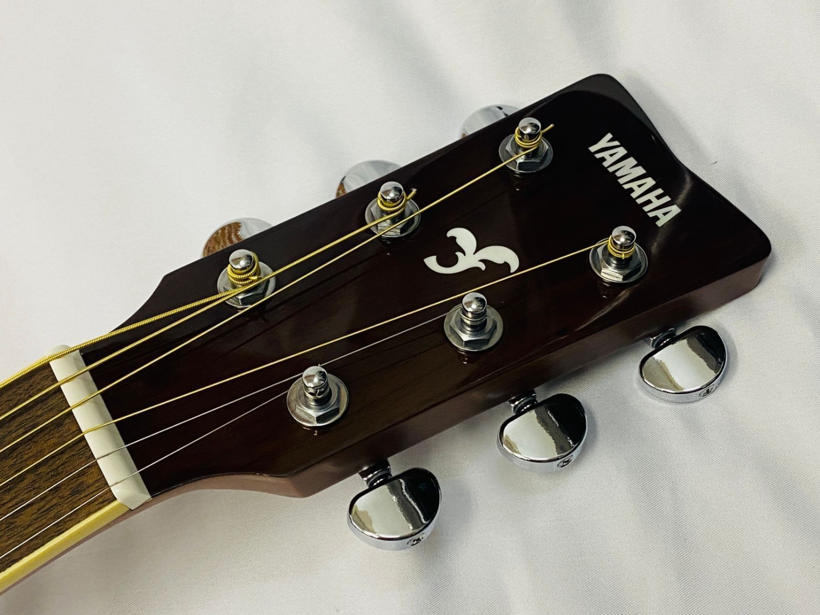 Acoustic Guitar Yamaha Fs820