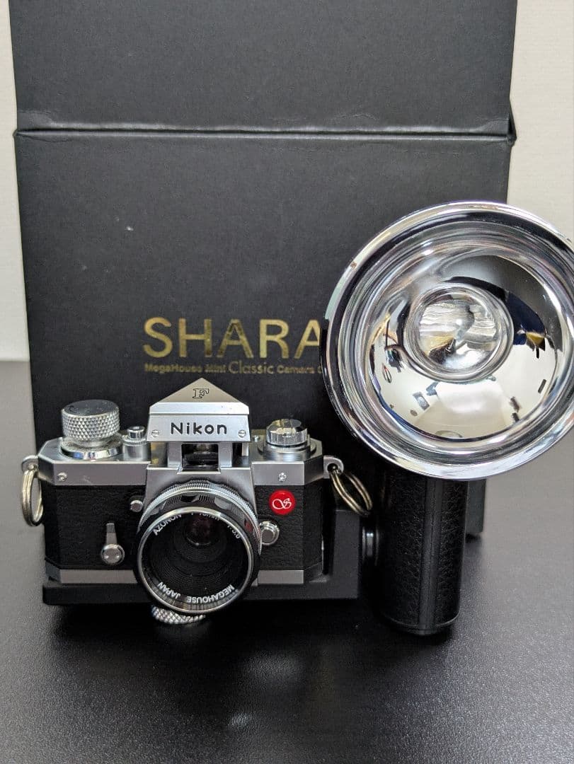 Miniatures Sharan Nikon F Model