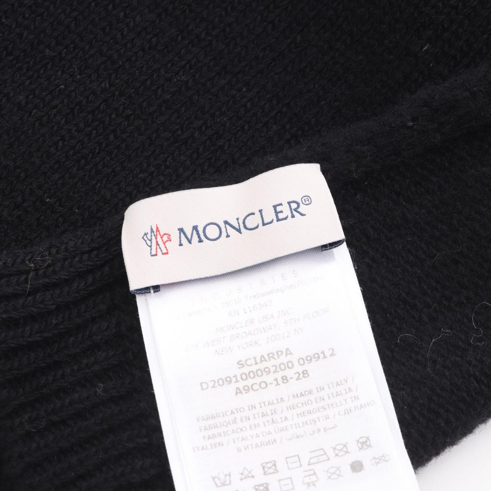 Moncler Scarf
