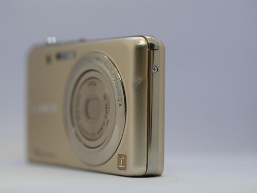 Panasonic Compact Digital Camera Lumix Dmc-Fh7