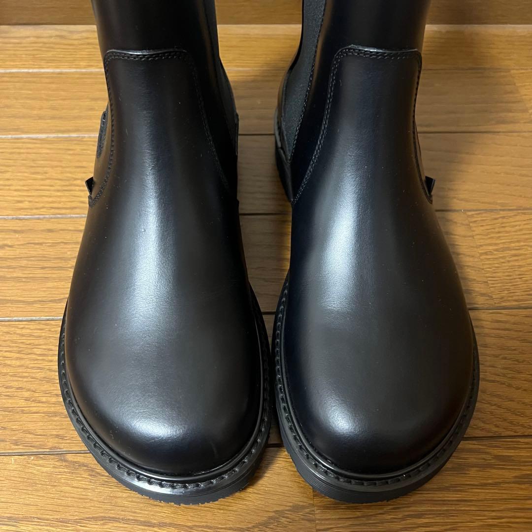 Loewe Others :40
