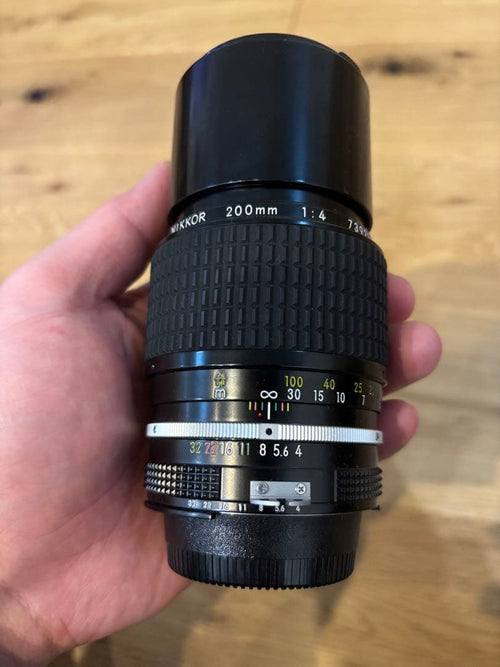 Nikon Lens (Zoom)