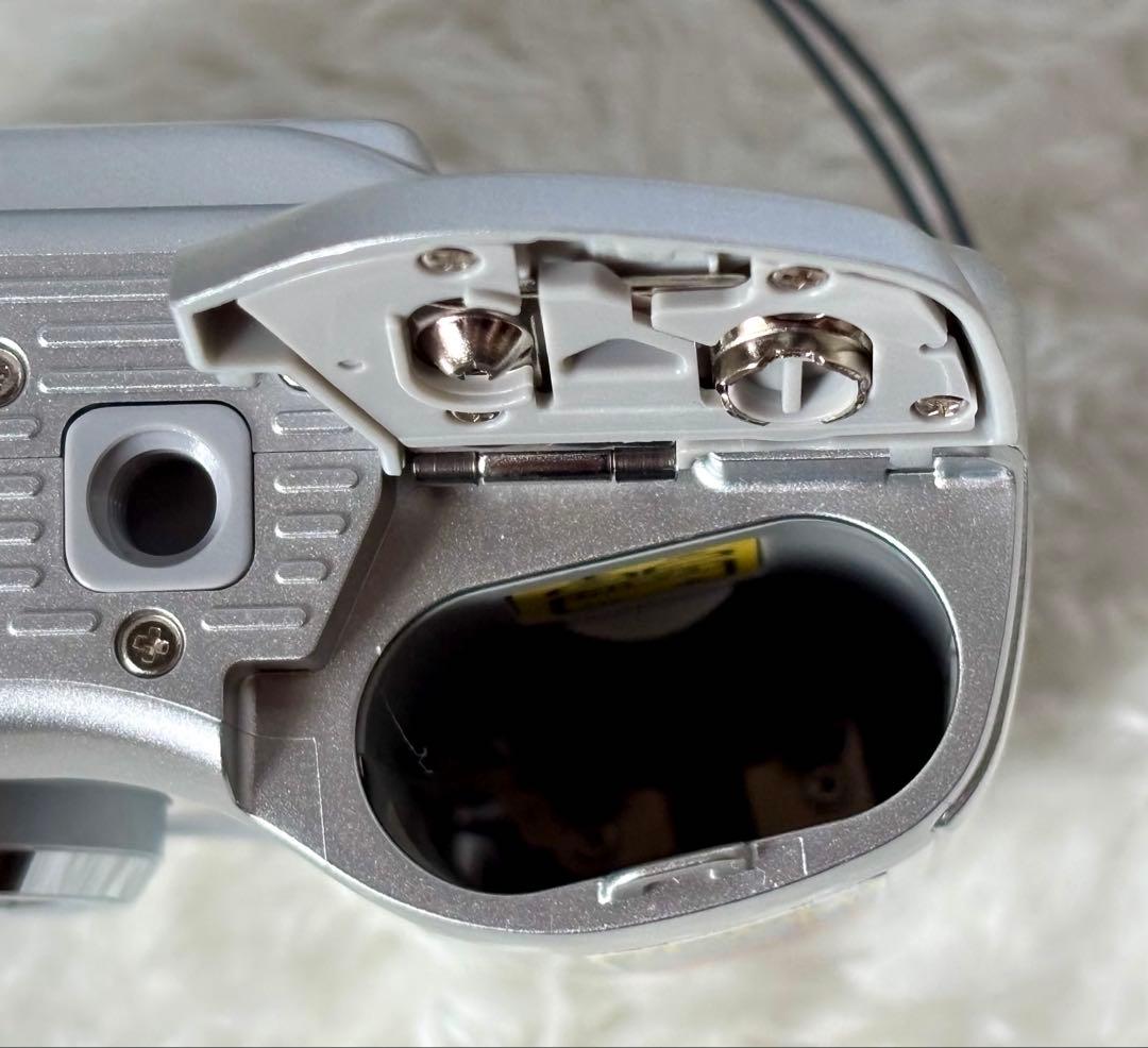 Nikon Compact Digital Camera Coolpix 2100