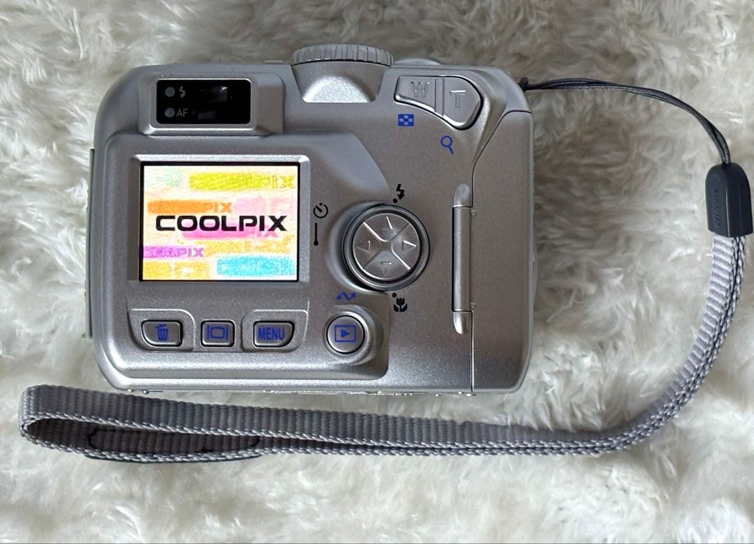 Nikon Compact Digital Camera Coolpix 2100