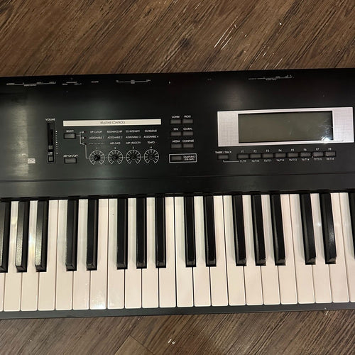 Korg Analog Synthesizer Tr88 88 Keyboard