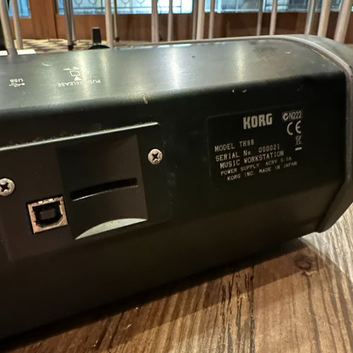 Korg Analog Synthesizer Tr88 88 Keyboard