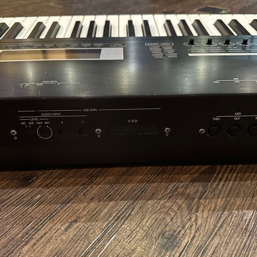 Korg Analog Synthesizer Tr88 88 Keyboard