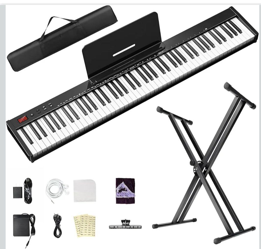 Keyboards Digital Pianos