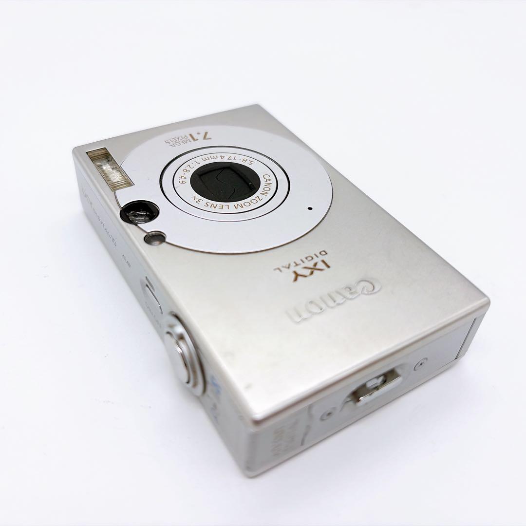 Canon Compact Digital Camera Ixy 10