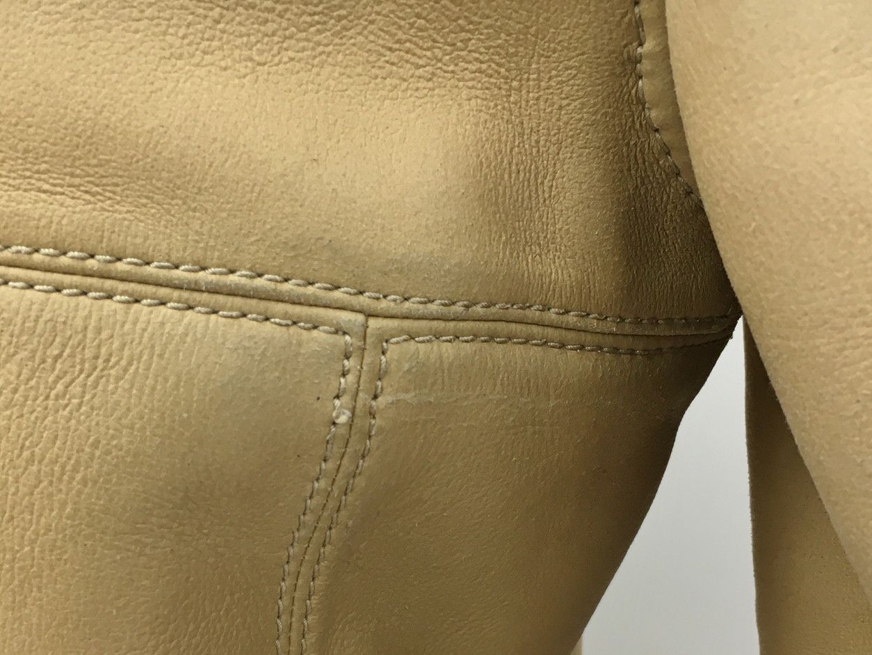 Mouton Court Loewe 38 2510Ws028