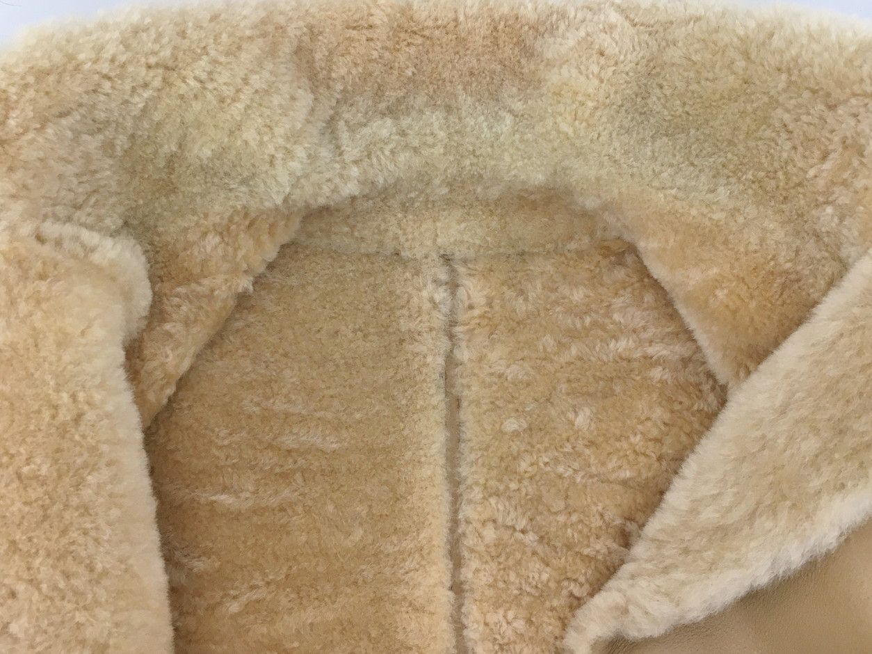 Mouton Court Loewe 38 2510Ws028