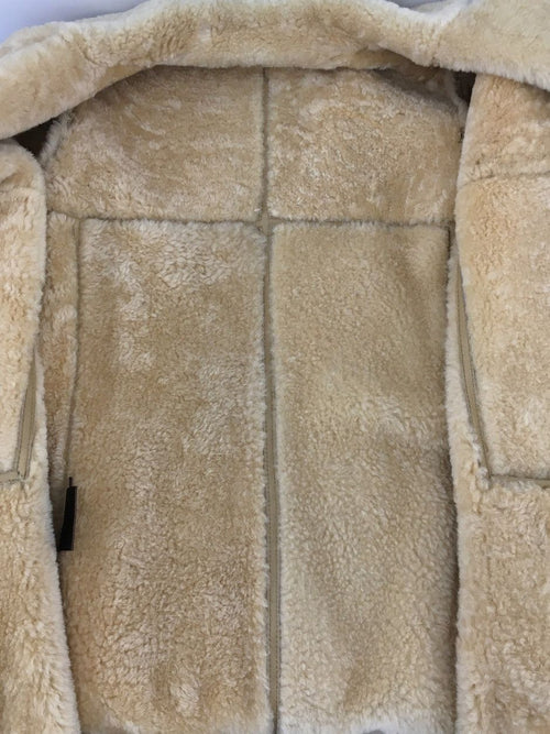 Mouton Court Loewe 38 2510Ws028