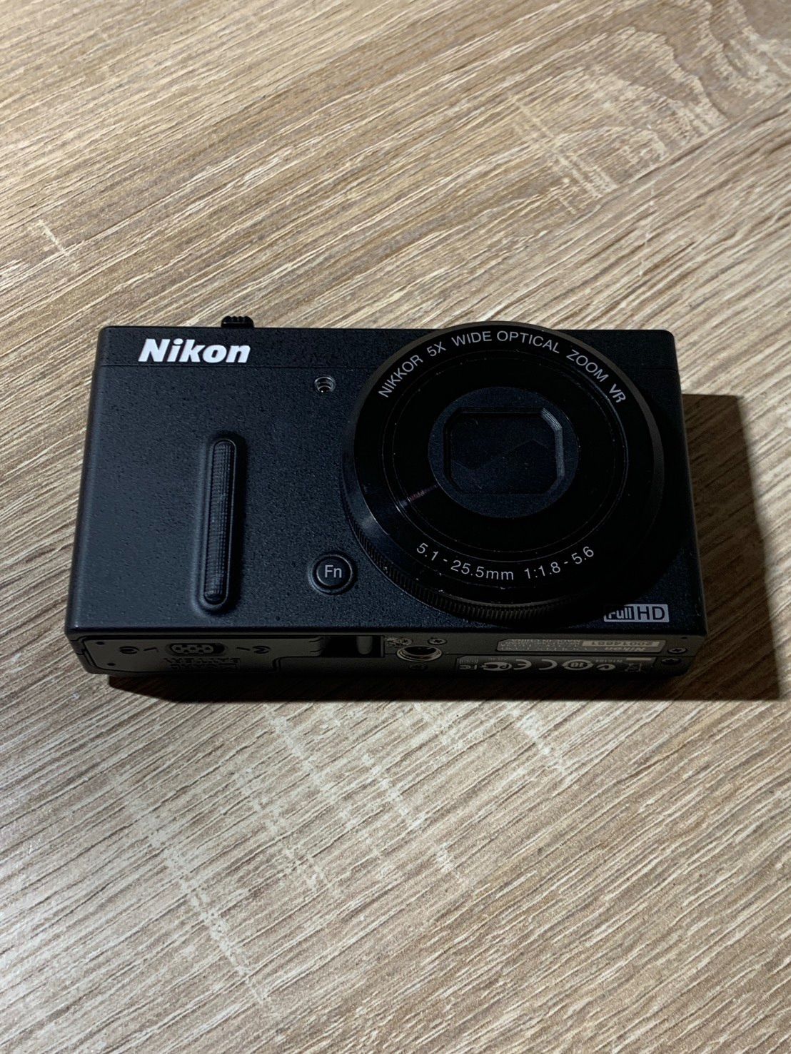 Compact Digital Camera 2482 Nikon Coolpix P330