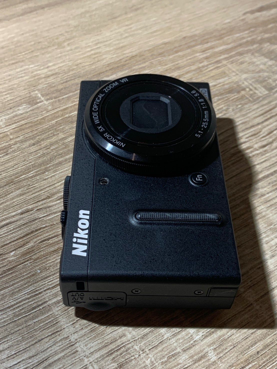 Compact Digital Camera 2482 Nikon Coolpix P330