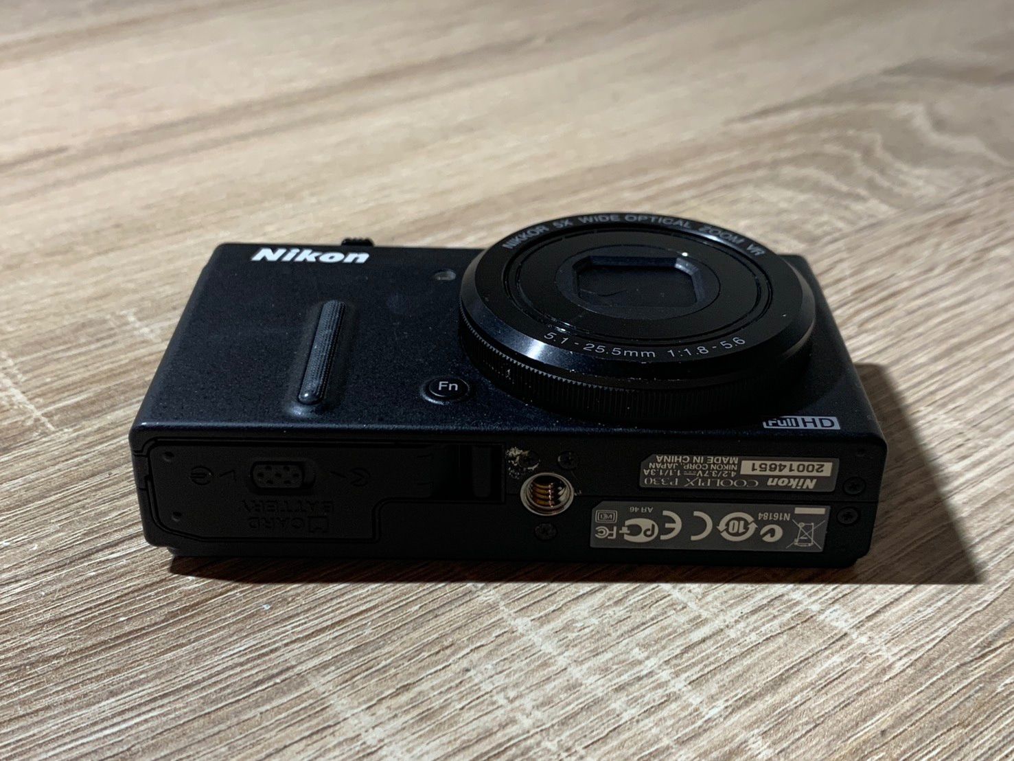 Compact Digital Camera 2482 Nikon Coolpix P330