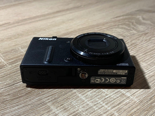 Compact Digital Camera 2482 Nikon Coolpix P330