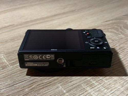 Compact Digital Camera 2482 Nikon Coolpix P330