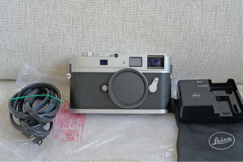 Leica Rangefinder Cameras 7/4 M9-P 5 Ccd Id 15