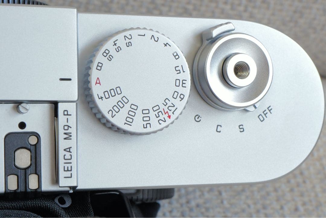 Leica Rangefinder Cameras 7/4 M9-P 5 Ccd Id 15