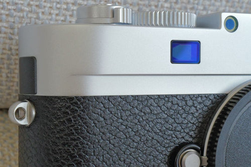 Leica Rangefinder Cameras 7/4 M9-P 5 Ccd Id 15