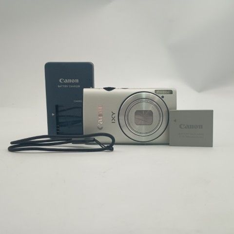 Canon Compact Digital Camera Ixy 600F Silver