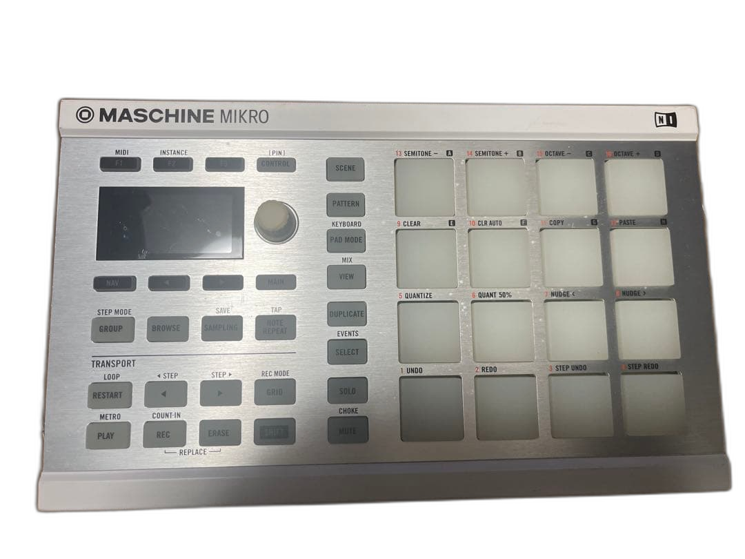 Sampler Native Instruments Maschine Mikro(