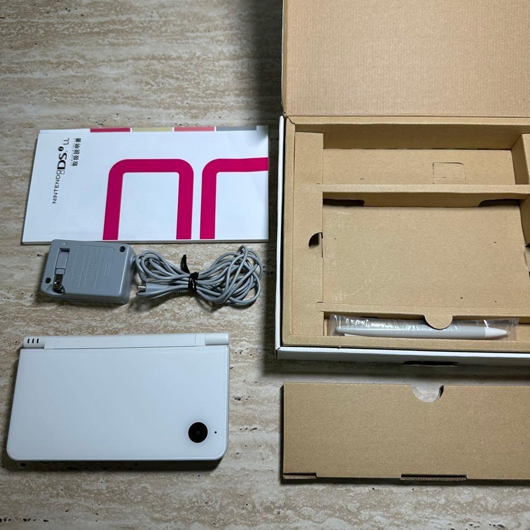 Nintendo Ds Consoles (Dsi) Dsill 6588