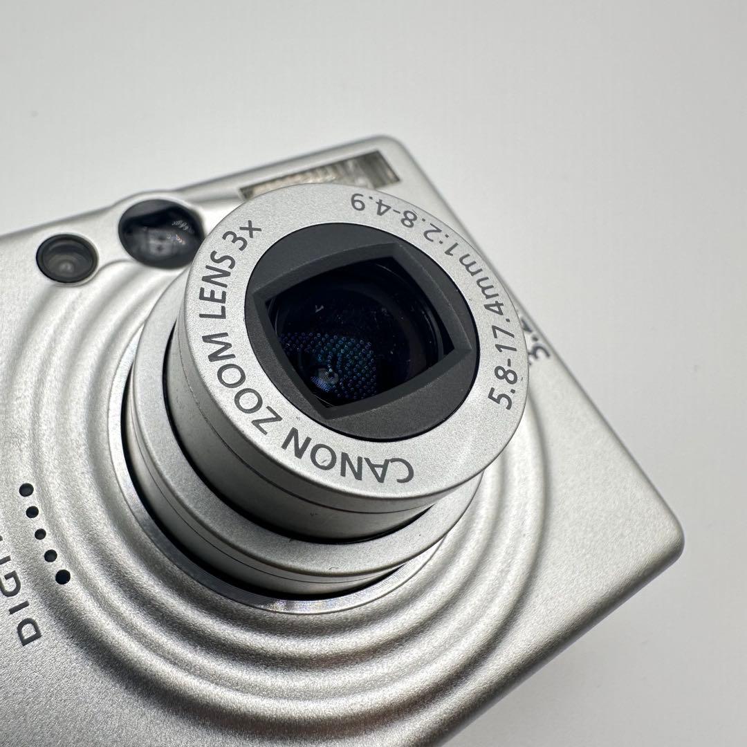 Canon Compact Digital Camera Ixy 40