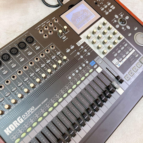 Multitrack Recorders Korg D3200