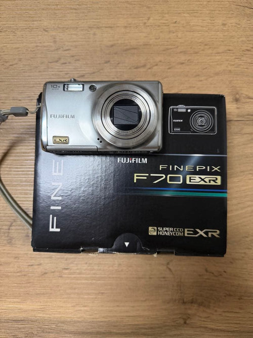 Compact Digital Cameras Fujifilm Finepix F70 Exr