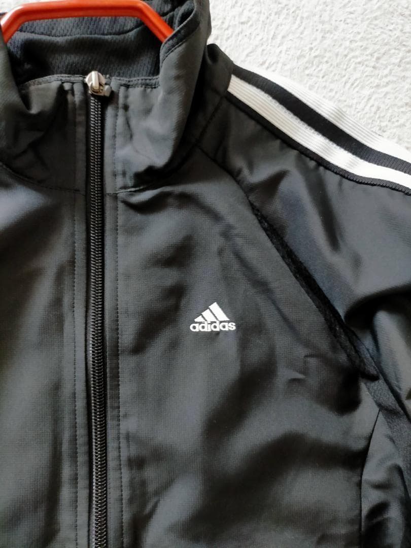 Adidas Outerwear Windbreakers S