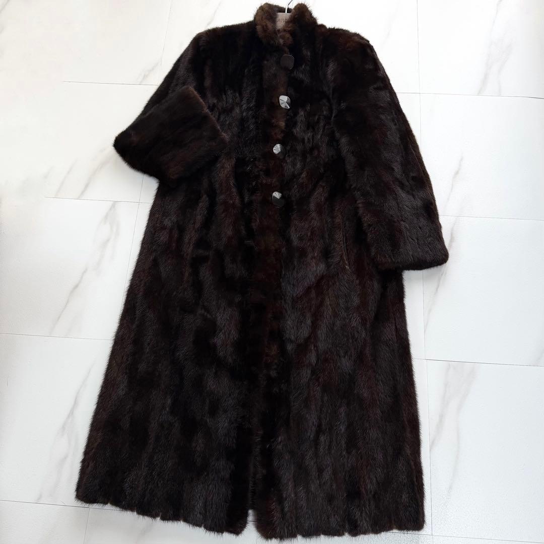 Yves Saint Laurent Fur Coats 112