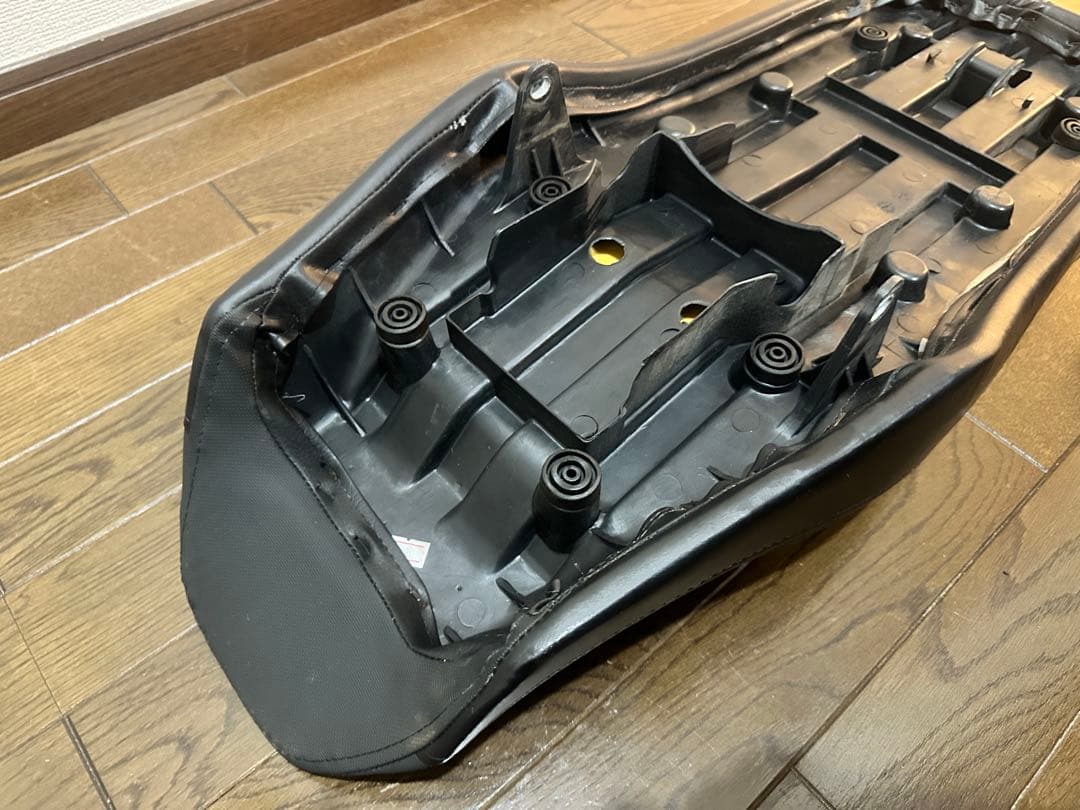 Seats Yamaha Yb125Sp