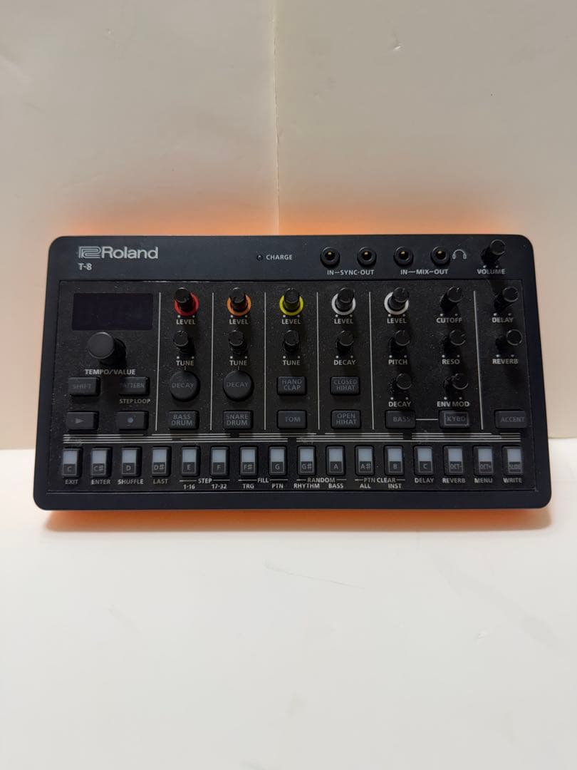 Roland Rhythm Machines T-8 Aira Compact