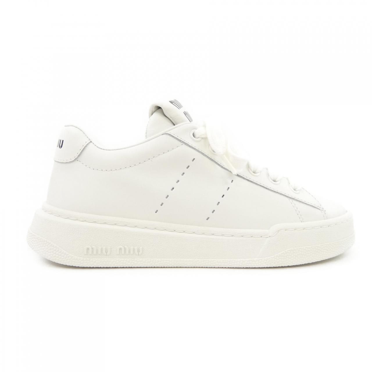 Miu Sneakers
